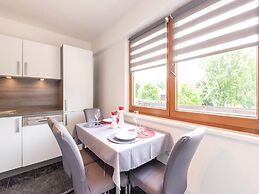 Attractive Apartment With Terrace