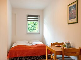 Attractive Apartment With Terrace