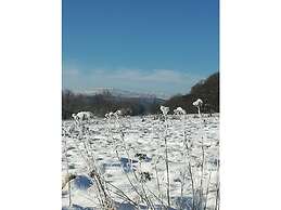 Holiday Apartment With Castle View