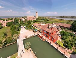 Amazing Apartment in Caorle Near Seabeach