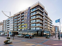 Royal 201 Seafront Apartment in a top Location