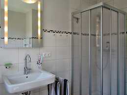 Haus Kranich Modern Retreat