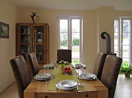 Haus Kranich Modern Retreat