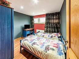 Modern Holiday Home in Verviers With Indoor Pool