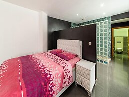 Modern Holiday Home in Verviers With Indoor Pool