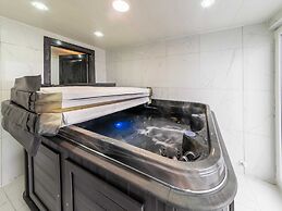 Modern Holiday Home in Verviers With Indoor Pool