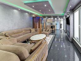 Modern Holiday Home in Verviers With Indoor Pool