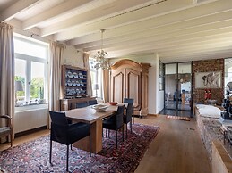 Premium Farmhouse in Nieuwmunster With Pool