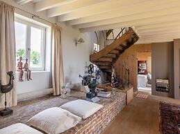 Premium Farmhouse in Nieuwmunster With Pool