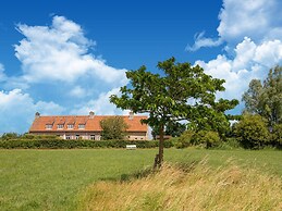 Premium Farmhouse in Nieuwmunster With Pool