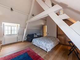 Premium Farmhouse in Nieuwmunster With Pool