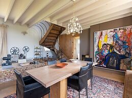 Premium Farmhouse in Nieuwmunster With Pool
