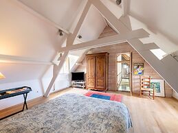 Premium Farmhouse in Nieuwmunster With Pool