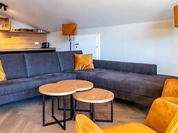 Luxury Penthouse, 600 m. From the ski Area