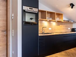 Luxury Penthouse, 600 m. From the ski Area