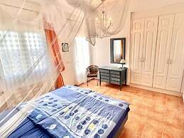 Villa Miraflores Comfortable Holiday Residence
