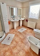 Villa Miraflores Comfortable Holiday Residence