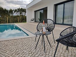 Lavish Holiday Home With Private Pool