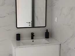 Lavish Holiday Home With Private Pool