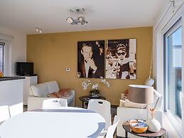 Penthouse With 2 Spacious Terraces