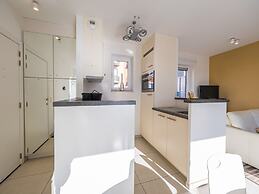 Penthouse With 2 Spacious Terraces