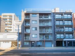 Penthouse With 2 Spacious Terraces
