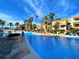 Golf & Beachside Getaway