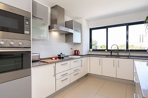 Apartment Marina Sky