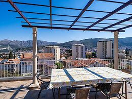 Apartment Dorica - Two Bedroom Apartment With Terrace