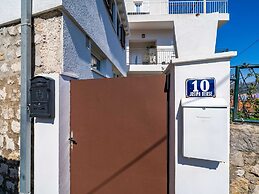 Apartment Dorica - Two Bedroom Apartment With Terrace