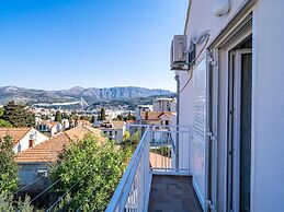 Apartment Dorica - Two Bedroom Apartment With Terrace