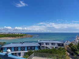 Apartment Near the Beautiful Beach