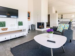 6 Person Holiday Home on a Holiday Park in Karrebaeksminde