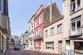 Bright Apartment in the City Center