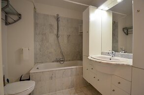 Apartment With Attached Garden