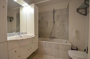 Apartment With Attached Garden