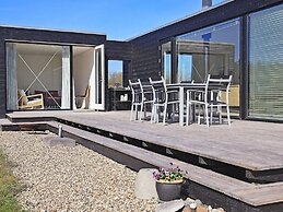 6 Person Holiday Home in Oster Assels