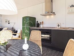6 Person Holiday Home in Oster Assels