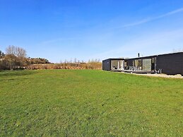 6 Person Holiday Home in Oster Assels