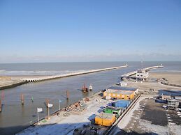 Apartment in Nieuwpoort With sea Beach