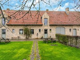 Comfortable Group Home With Large Garden