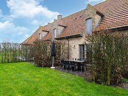 Comfortable Group Home With Large Garden