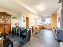 Comfortable Group Home With Large Garden