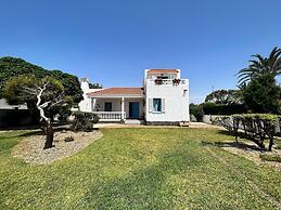 Belvilla by OYO Casa Manuela