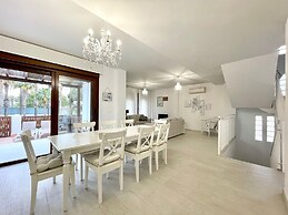Belvilla by OYO Villa Playa & Golf II