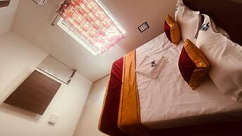 V Inn Service Apartments