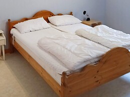 6 Person Holiday Home in Ed-by Traum