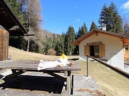 Belvilla by OYO Pleasant Holiday Home With Garden