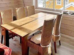 9 Person Holiday Home in Austefjorden-by Traum