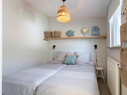 Beachside Holiday Home in Kamperland With Garden